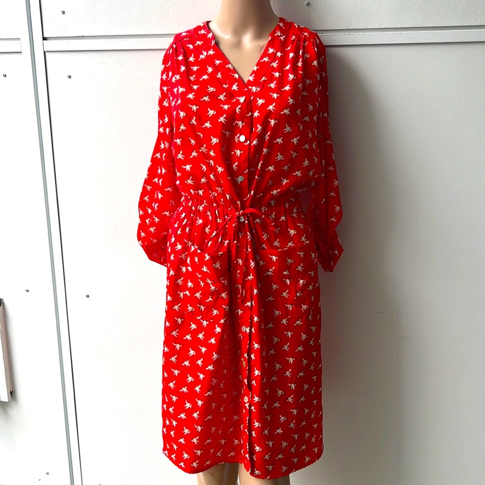 Bird Printed Waist Tie Roll Up Sleeve Shirt dress- Red
Size 6